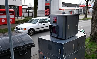 Wieder auf der Jagd nach Temposündern wurde der neue Blitzer der Stadt Gütersloh Dienstag an der Kaiserstraße entdeckt. - Andreas Frücht