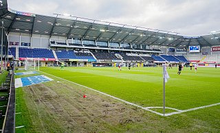 Die Ränge der Paderborner Benteler-Arena werden auch am Donnerstag gähnend leer sein. Lediglich Offizielle und Medienvertreter können das Länderspiel zwischen der Türkei und Moldawien live im Stadion sehen. - Besim Mazhiqi