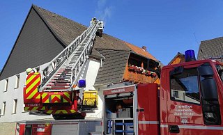 Die Bewohner bemerkten den Brand zunächst nicht, Nachbarn alarmierten daher die Feuerwehr.  - Svenja Ludwig