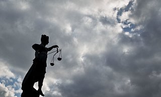 Justitia: Die römische Göttin der Gerechtigkeit. - Verwendung weltweit