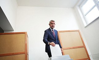 Im Wahlkampf hatte der Umfragefavorit Andrej Babis ein Ende der Waffenlieferungen seines Landes an die Ukraine angekündigt. - Petr David Josek/AP/dpa