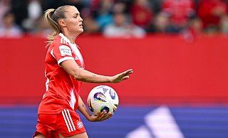Flach spielen, hoch gewinnen: Bayerns Georgia Stanway. - Sven Hoppe/dpa