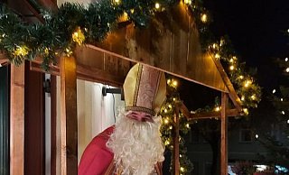 Der Nikolaus schaut am kommenden Samstag in der Steinheimer Innenstadt vorbei – in diesem Jahr endlich wieder mit glänzendem Markt und allerhand Aktionen. In den vergangenen zwei Jahren hatte es für den Markt durch die Corona-Pandemie eine „Zwangspause“ gegeben. - Stadtmarketing
