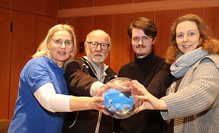 Britta Rusch (v.l.), Hagen-Volker Wiedey, Dustin Schulz und Sara Steinbeck legen sich für die CSB in Schloß Holte-Stukenbrock ins Zeug. - Sigurd Gringel