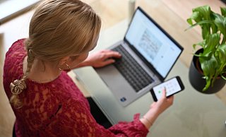Genaue Kontrolle von elektronischer und auch ärztlicher Patientenakte ist der erste Schritt, um falsche Diagnosen zu finden. Letztere muss allerdings explizit angefordert werden. - Helena Dolderer/dpa/dpa-tmn