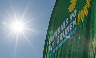Die Grünen stoßen sich in der EU-Asyldebatte insbesondere daran, dass Familien mit Kindern von den sogenannten Grenzverfahren nicht ausgenommen werden sollen. - Friso Gentsch/dpa