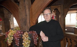 Andreas Müller betreibt die Pfälzer Weinstube. - Ralf Bittner