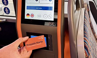 Für „Digital Natives“ weniger ein Problem, ältere Mobiel-Kunden und weniger Technik-affine Menschen fremdeln indes noch mit der Prepaid-Karte von Mobiel. - Peter Unger