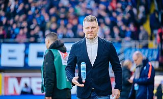 SCP-Trainer Lukas Kwasniok versteht das Spiel mit den Medien. - Besim Mazhiqi