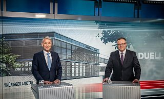 Das TV-Duell der Spitzenkandidaten für die Landtagswahl in Thüringen: Björn Höcke (AfD, l) und Mario Voigt (CDU). - Michael Kappeler/dpa