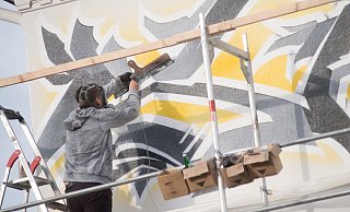 Vielen Herfordern dürften seine Bilder auf Stromkästen ein Begriff sein. - Ralf Bittner