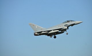 Maschinen vom Typ Eurofighter nutzen den Luftraum über Paderborn wieder verstärkt für Übungsflüge. - Pixabay