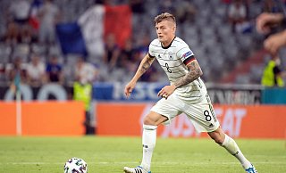 Gibt Toni Kroos sein Comeback im DFB-Team? - Federico Gambarini/dpa