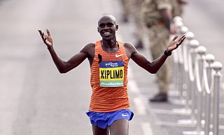 Jacob Kiplimo aus Uganda hat den Chicago-Marathon gewonnen. (Archivbild) - Richard Sellers/PA Wire/dpa