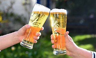 Das Statistische Bundesamt hat Zahlen zum Bierabsatz im ersten Halbjahr 2021 veröffentlicht. - Foto: Bernd Weißbrod/dpa