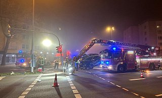 In der Innenstadt kommt es nach einem Unfall zu Verkehrsbehinderungen. - Claus Frickemeier
