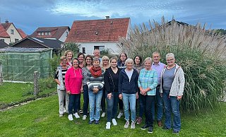 Die ehrenamtliche Gruppe "Blumies" setzt sich für ein schönes Ortsbild in Wehrden ein. - Privat