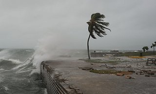 Hurrikan «Melissa» hat auf Jamaika Häuser und Straßen beschädigt, ganze Gebiete überflutet und mehr als 530.000 Haushalte von der Stromversorgung abgeschnitten. - Matias Delacroix/AP/dpa-tmn