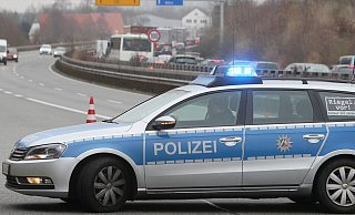 Symbolbild: Unfall auf der Autobahn. - Frank-Michael Kiel-Steinkamp
