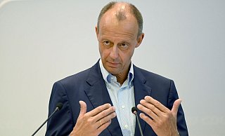 CDU-Politiker Friedrich Merz spricht sich gegen eine Doppelspitze in seiner Partei aus. - Foto: Bernd Weißbrod/dpa