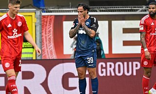 SCP-Stürmer Adriano Grimaldi ärgert sich im Heimspiel gegen Düsseldorf über eine vergebene Torchance. - Imago Images