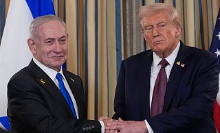 Israels Ministerpräsident Benjamin Netanjahu (l.) und US-Präsident Donald Trump. - Alex Brandon/AP/dpa