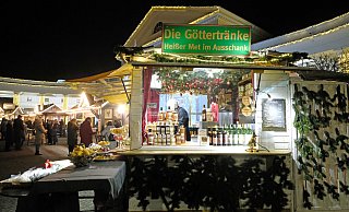 Vor der Wandelhalle wäre noch Platz für mehr Weihnachtsmarkt-Stände. - Thorsten Gödecker