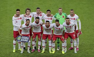 Die türkische Fußball-Nationalmannschaft schlägt ihr EM-Quartier in der Hotel-Residence Klosterpforte in Marienfeld auf. - Picture Alliance