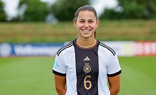 Ist zurück auf dem Trainingsplatz der DFB-Frauen: Lena Oberdorf. - Daniel Löb/dpa
