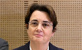 Die Louvre-Präsidentin wurde nach dem Juwelendiebstahl im Museum vor dem französischen Senat befragt. - Emma Da Silva/AP/dpa