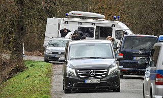 Spurensuche am Tatort in der Nähe der Müllverbrennungsanlage in Heepen. - Archivfoto: Christian Mathiesen