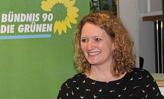 Gitte Trostmann, die zusammen mit Andreas Brems den Ortsverband der Grünen führt, wurde einstimmig als Bürgermeister-Kandidatin nominiert. - Rolf Birkholz