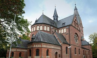 Erneut im Fokus: Im Umfeld von St. Pankratius und der katholischen Kirchengemeinde in Gütersloh soll es zu einem Betrugsfall gekommen sein. - Andreas Frücht