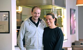 Halten zusammen: Nadine und Thorsten Dietz haben sich mit ihrem eigenen Restaurant einen Traum erfüllt. Und knicken beim ersten Sturm nicht gleich ein. - Nicole Donath