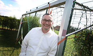 Sven Eric Adam will Bürgermeister in Rödinghausen werden. - Gerald Dunkel