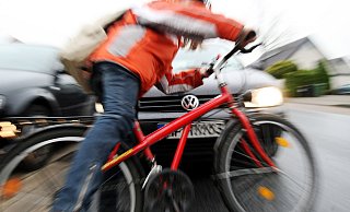 Unfall mit Radfahrer (Symbolbild). - Patrick Menzel