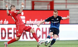 Sebastian Vasiliadis (r.), der zuletzt beim 1:0 in Osnabrück gefehlt hatte, ist auch beim Pokalspiel in Berlin nicht mit dabei. Somit fällt auch das Wiedersehen mit Union-Akteur Robert Andrich (l.) aus. - picture alliance/dpa