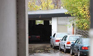 Ob es sich bei den Fundstücken um scharfe Schusswaffen handelt, wird noch untersucht. - Sascha Thelen/dpa