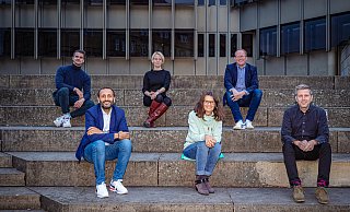 Riza Öztürk (vorn links) führt die neue SPD-Ratsfraktion, Sven Frischemeier, Miriam Pospich, Lars Nockemann (hinten von links), Regine Weißenfeld und Björn Klaus gehören zum Vorstand, der stärker auf soziale Themen setzen will. - Mike-Dennis Müller / www.mdm.photo