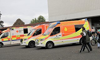 Großeinsatz der Rettungskräfte am Teilstandort Borgentreich der Sekundarschule Warburg. - Simone Flörke Großeinsatz der Rettungskräfte am Teilstandort Borgentreich der Sekundarschule Warburg. - Simone Flörke