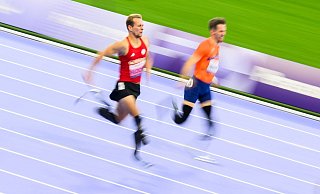 Johannes Floors gewinnt Silber in Paris. - Julian Stratenschulte/dpa