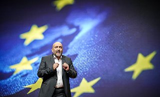 Grünen-Co-Chef Omid Nouripour spricht beim Bundesparteitag von Bündnis 90/Die Grünen. - Kay Nietfeld/dpa