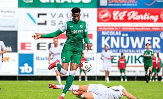 Erster Sieg im zweiten Heimspiel der Saison: die Rödinghauser mit Cottrell Ezekwem mussten gegen die U23 des VfL Bochum ran. - Joel Beinke