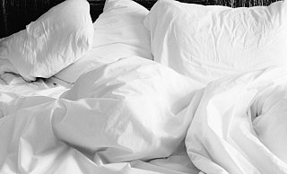 Ein dreister Dieb hat Bettwäsche vom Balkon gestohlen (Symbolbild). - pixabay