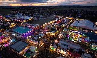 Der Blasheimer Markt, hier eine Luftaufnahme von 2019, gehört zu den größten Volksfesten in der Region. - Oliver Krato/Stadt Lübbecke