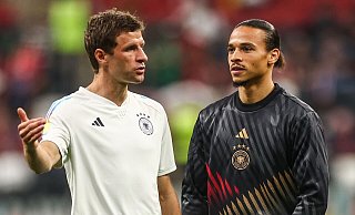 Stehen gegen Costa Rica in der DFB-Startelf: Leroy Sané (r) und Thomas Müller. - Christian Charisius/dpa