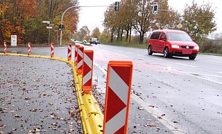 Die Kreuzung Bünder Straße/Sandbrink/Badstraße ist nach der Einengung durch Leitschwellen kein Unfallschwerpunkt mehr. - Björn Kenter