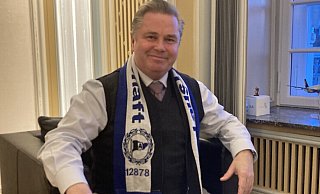 Herfords Bürgermeister Tim Kähler freut sich auf das DFB-Pokal-Viertelfinale Arminia Bielefeld - Werder Bremen. Der gebürtige Bremer ist heute Mitglied der Arminia. - Matthias Bungeroth
