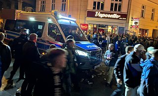 Friedliche Arminia-Fans wurden von der Berliner Polizei geräumt. - Jörg Dieckmann