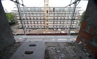Blick aus einer der oberen Etagen der neuen Appartementhäuser, die zum Jahresbeginn 2021 bezogen werden sollen. - Peter Steinert
